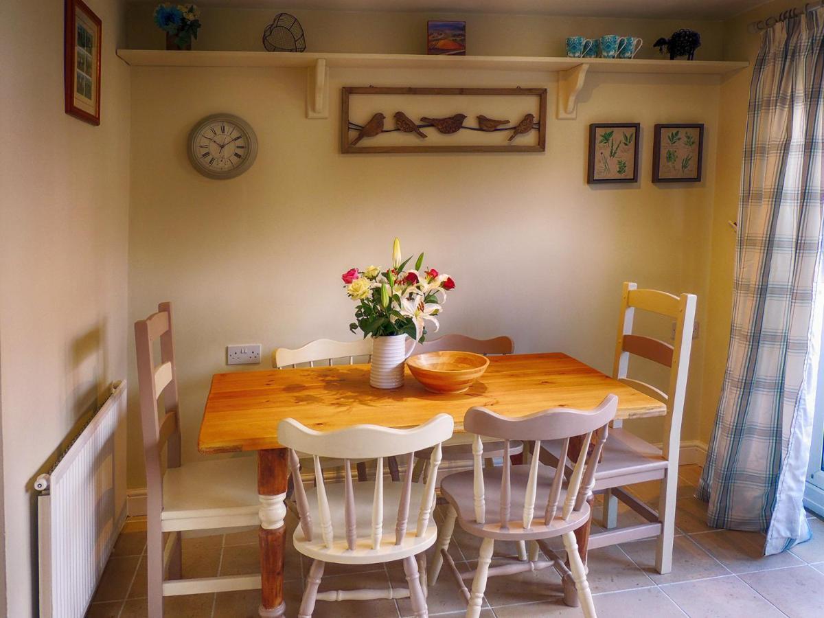 Way Cottage 莱奇莱德 外观 照片